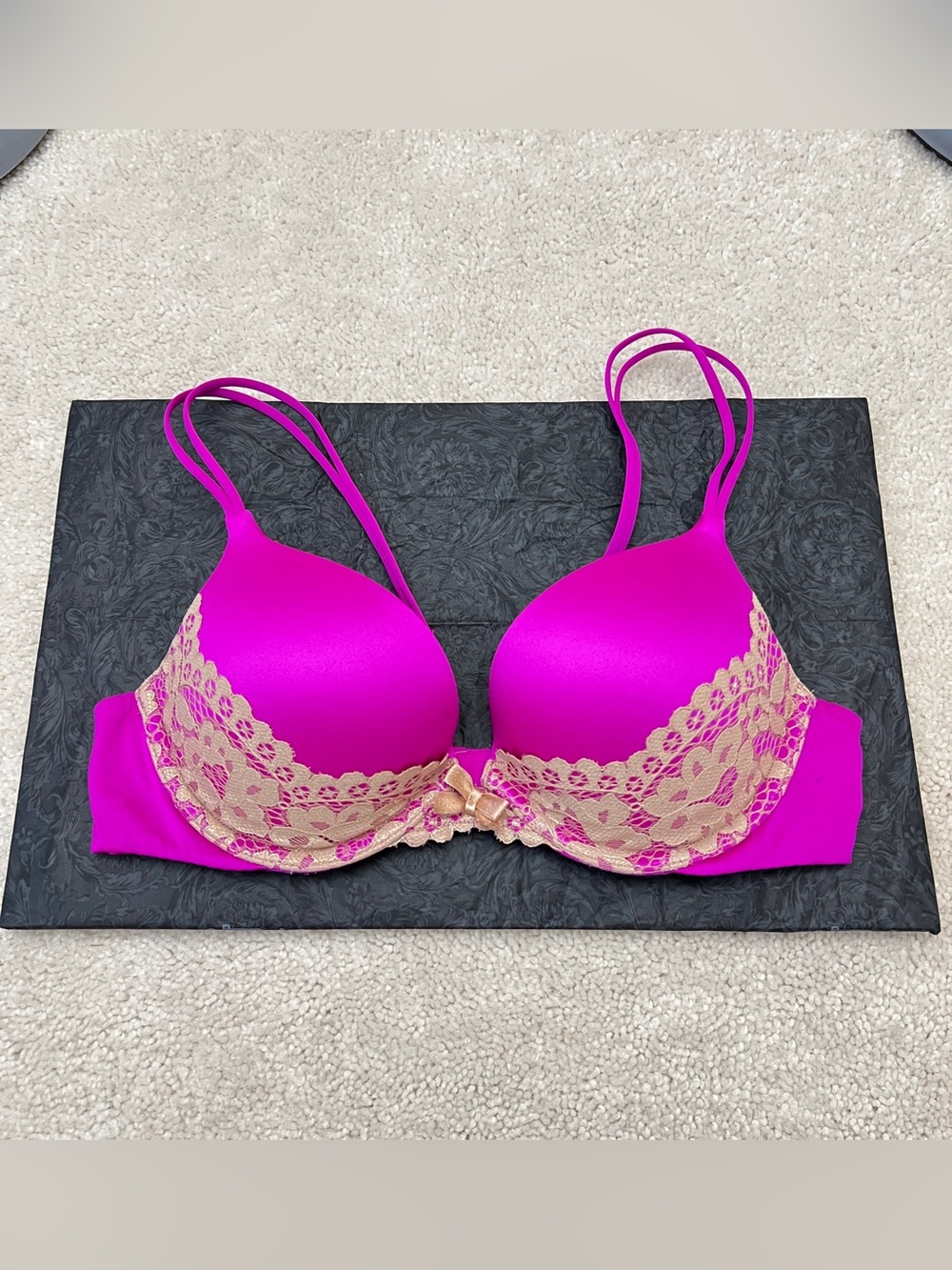 Victoria’s Secret Very Sexy Magenta Satin & Lace Gel Padded Push Up Bra 34B 2012 - Picture 2 of 5